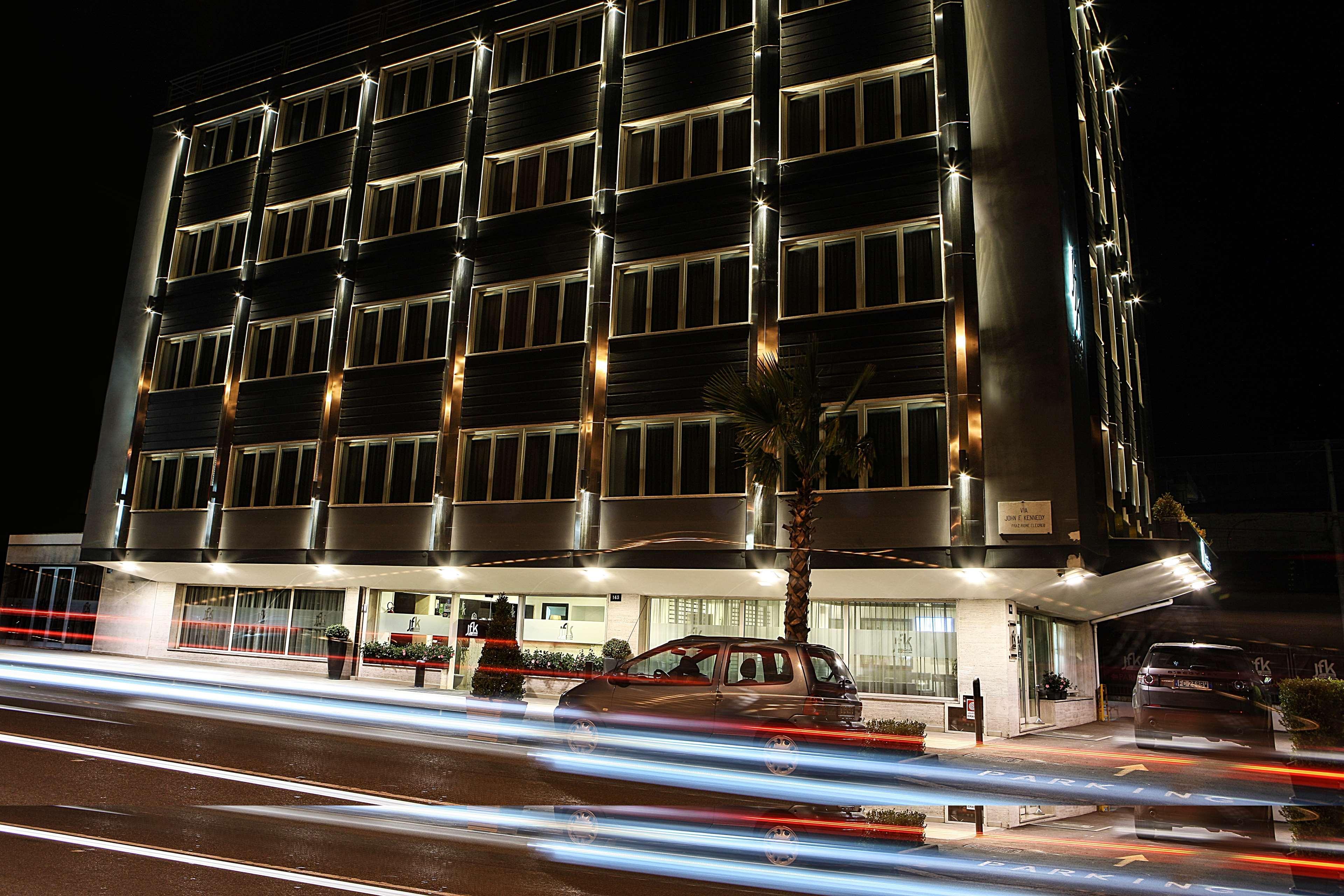 Best Western Plus Scottsdale Thunderbird Suites Εξωτερικό φωτογραφία