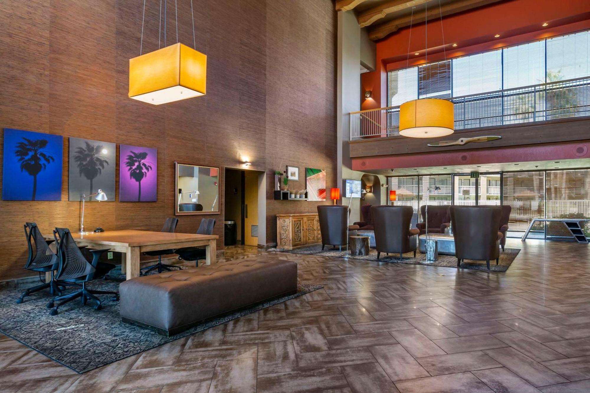 Best Western Plus Scottsdale Thunderbird Suites Εξωτερικό φωτογραφία