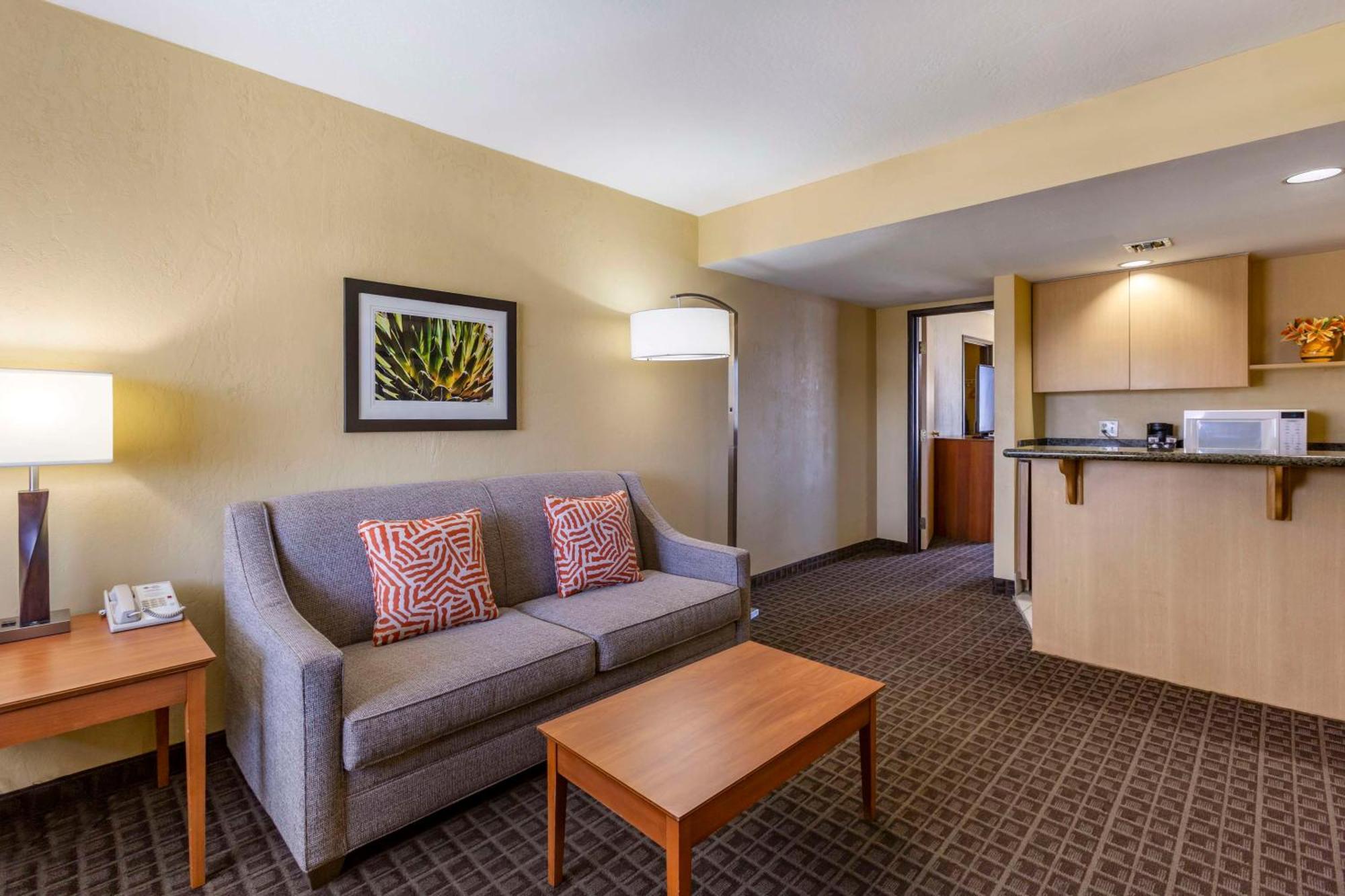 Best Western Plus Scottsdale Thunderbird Suites Εξωτερικό φωτογραφία